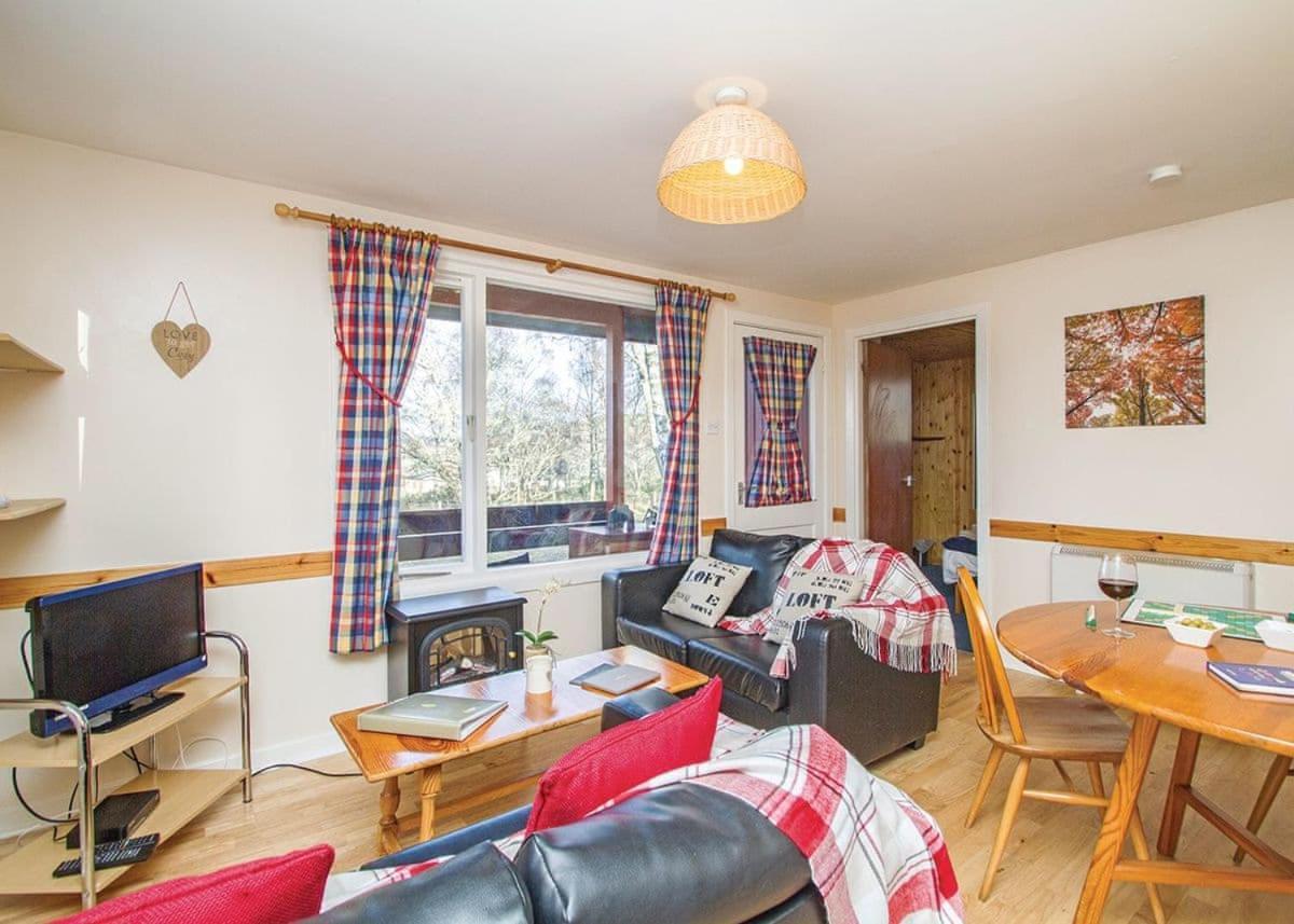 Kiltarlity Lodges Belladrum Room photo